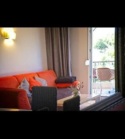 Monaco Apartman *
